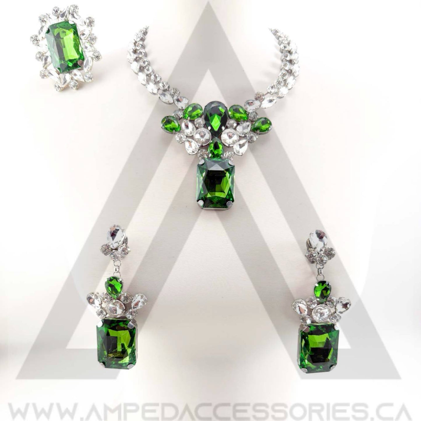 Green Necklace Sets