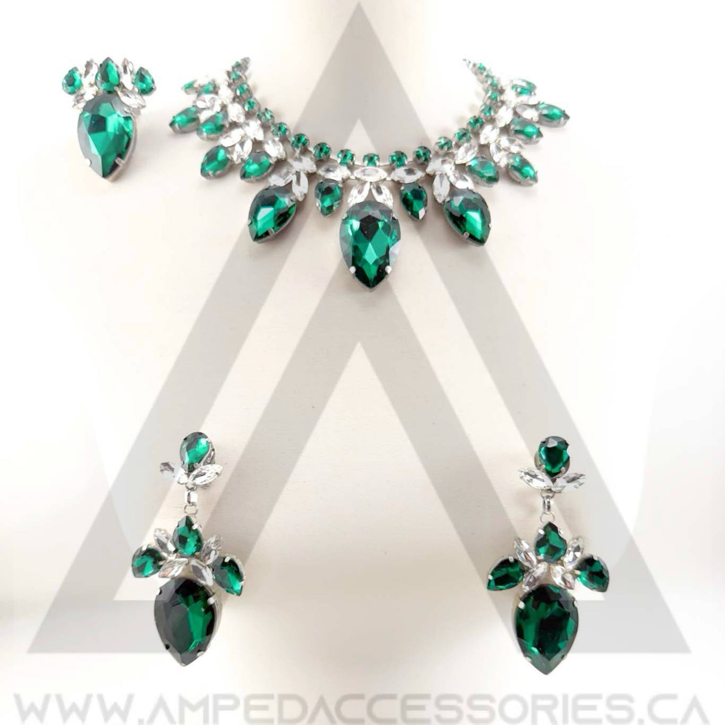 Green Necklace Sets