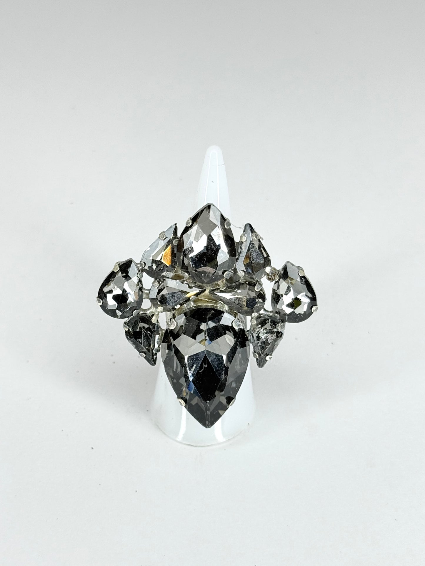 Grey Ring