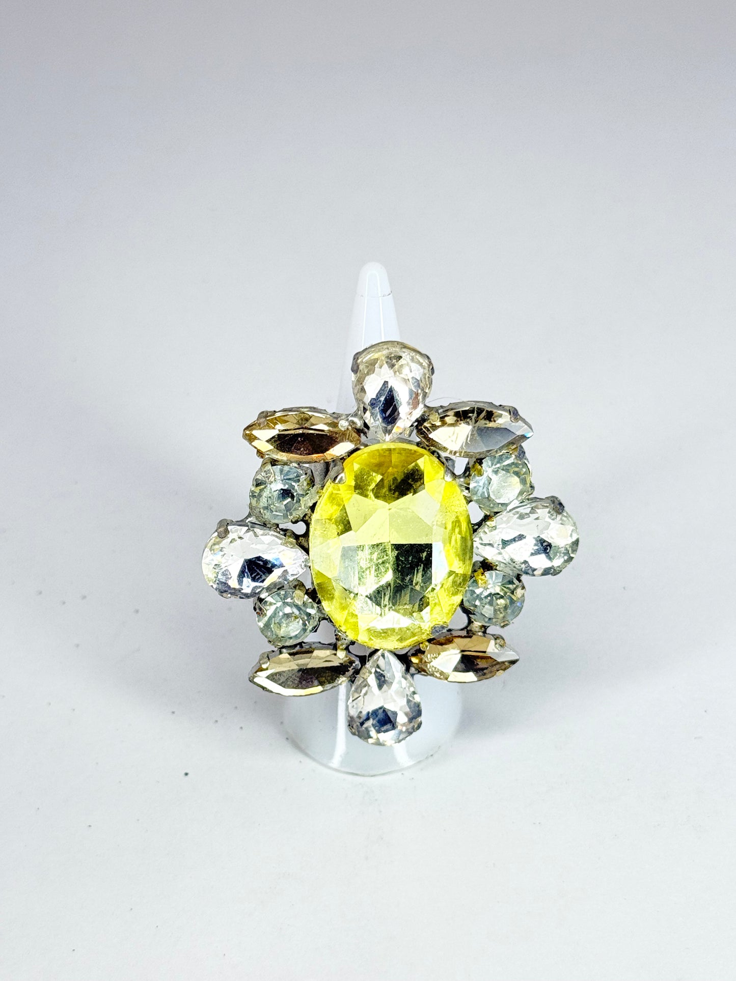 Light Yellow & Clear Ring