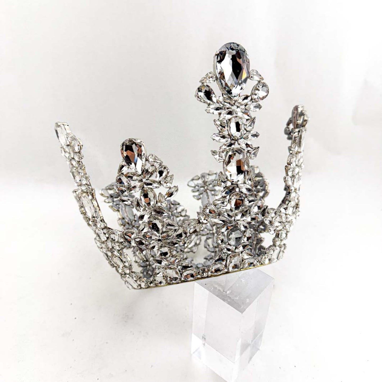 Clear Crown & Necklace Set