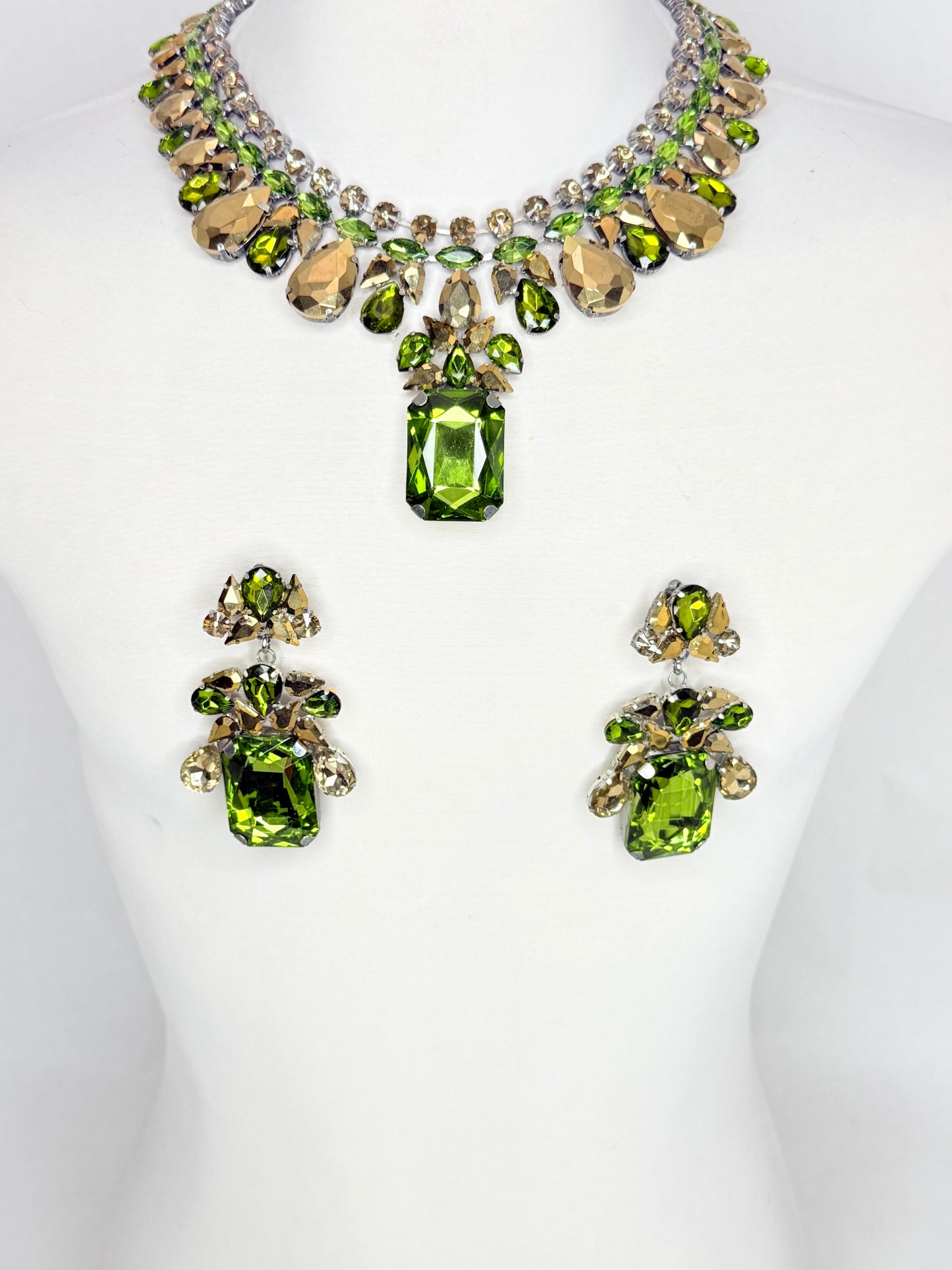 Olive & Gold Necklace Set
