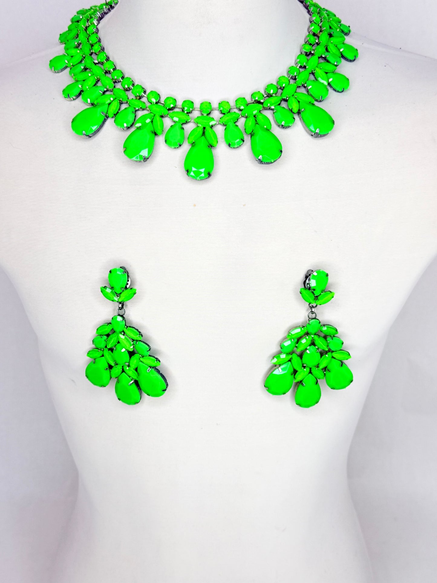 Neon Green Necklace Set