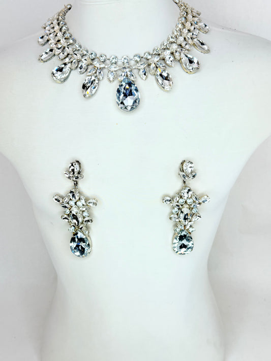 Clear Necklace Set