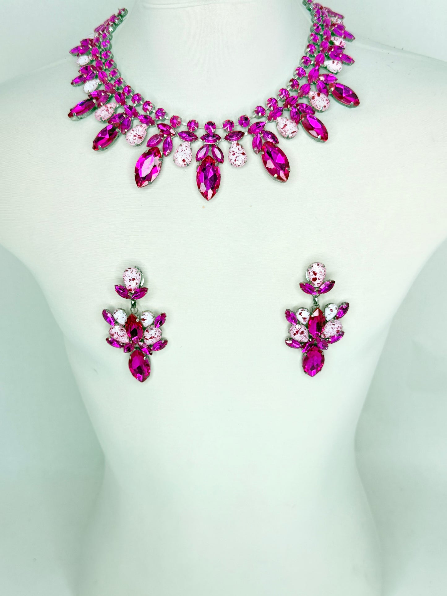 Fuchsia Pink Necklace Set