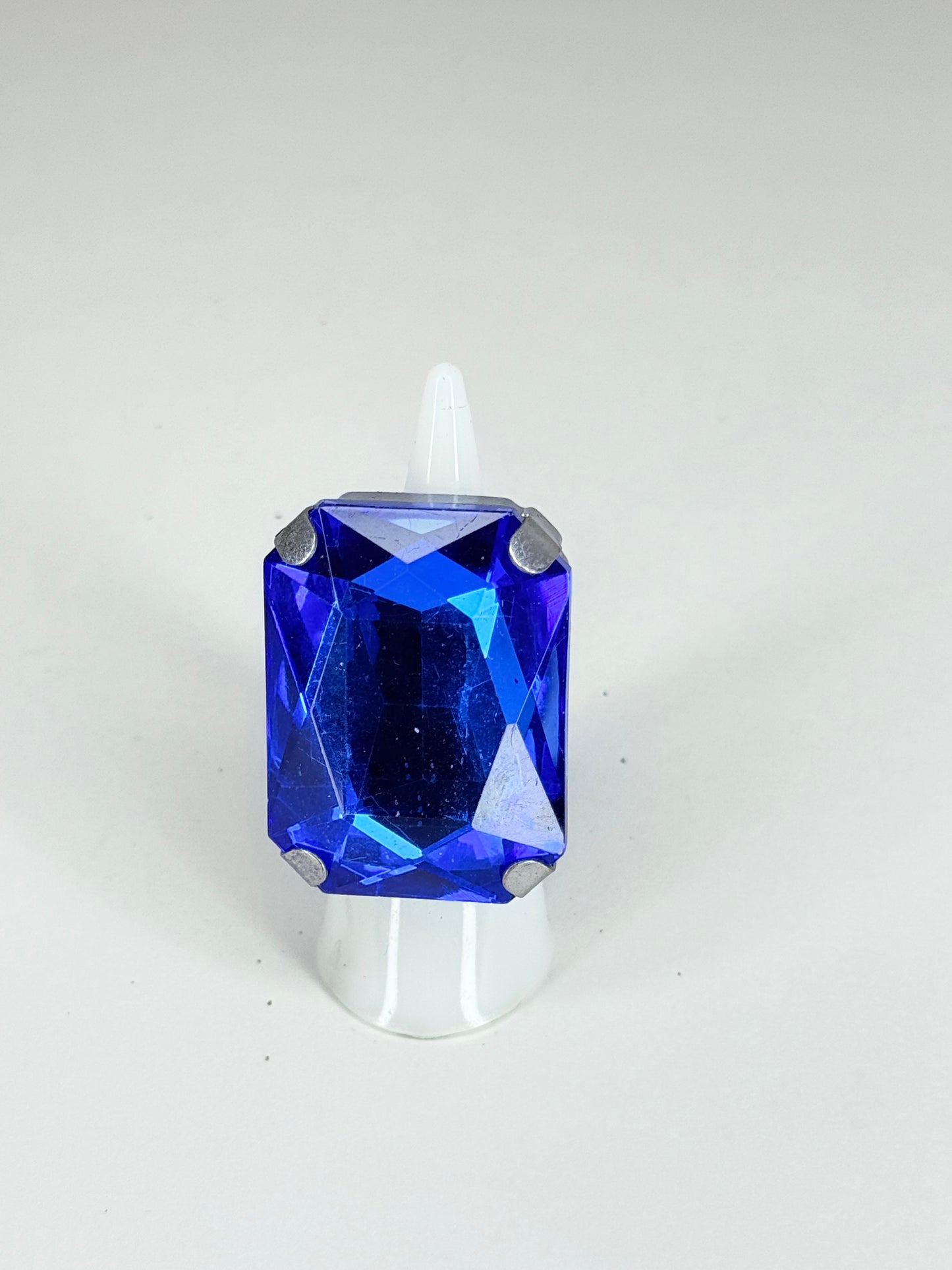 Sapphire Blue Ring