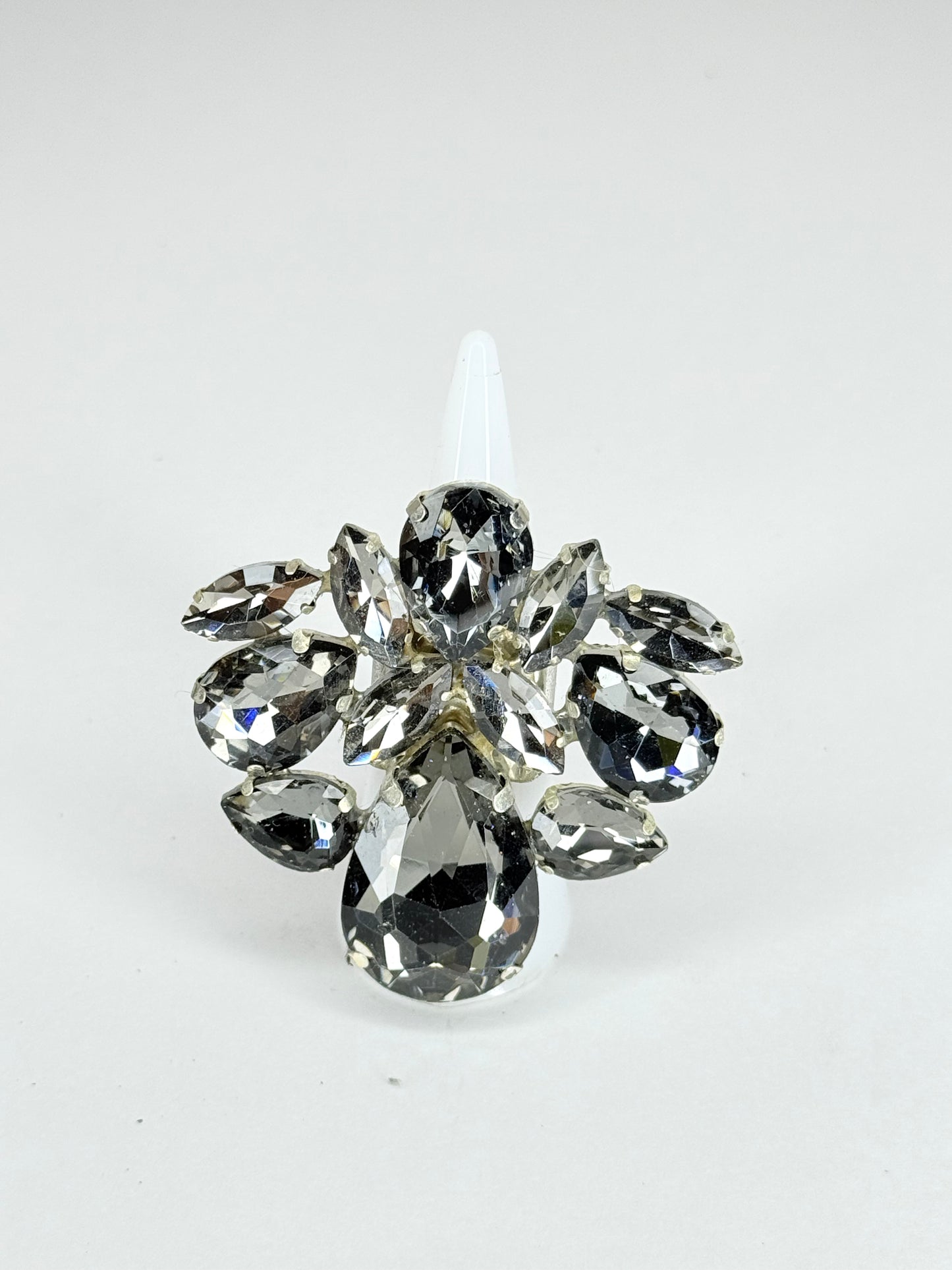 Grey Ring