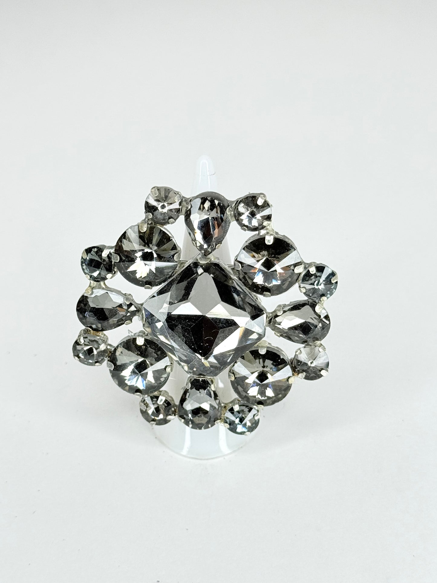 Grey Ring