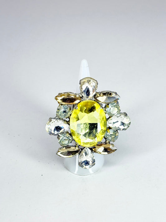 Light Yellow & Clear Ring