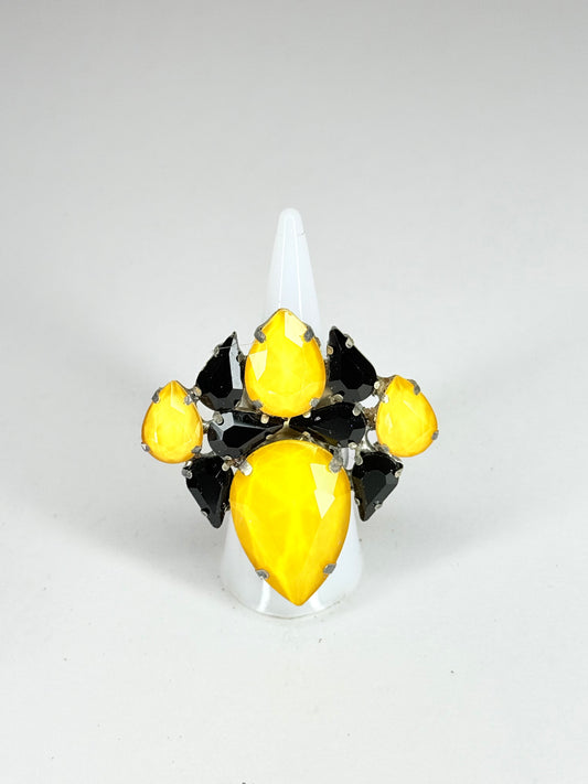 Light Yellow Mocha & Black Ring