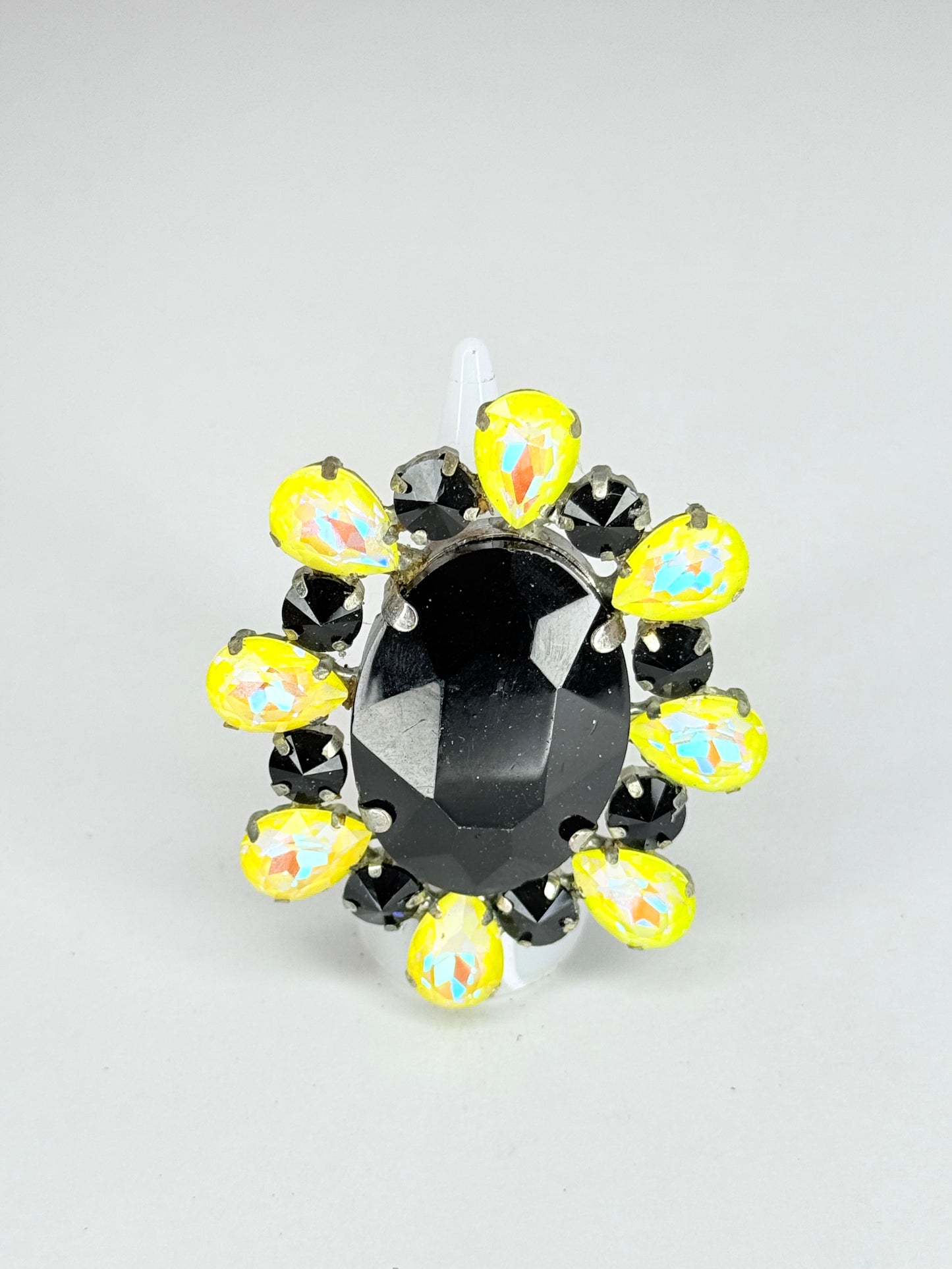 Yellow Mocha AB & Black Ring