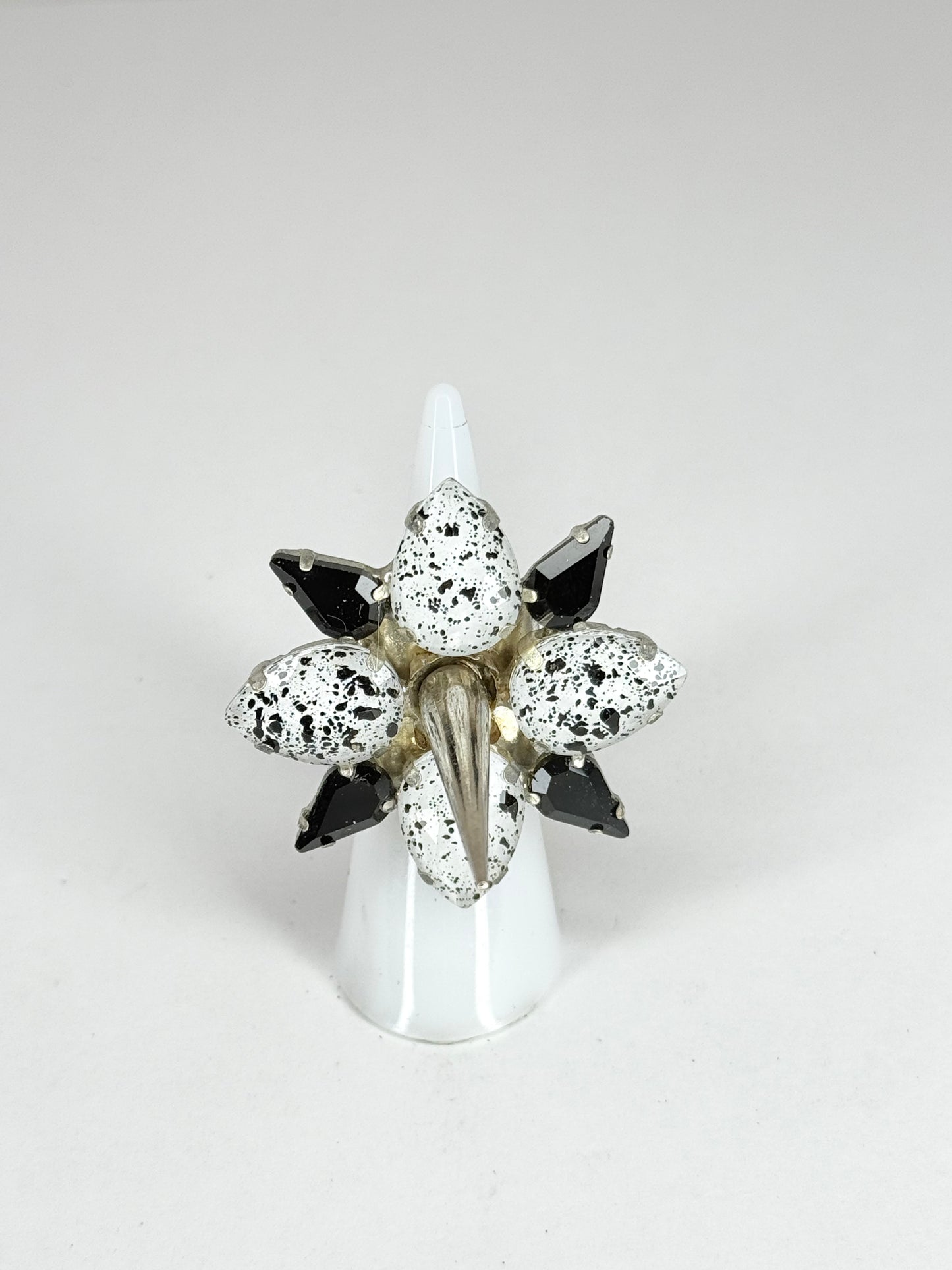 Black & Eggshell Spike Ring