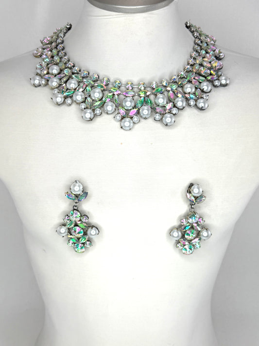 Waterlily & Pearls Necklace Set